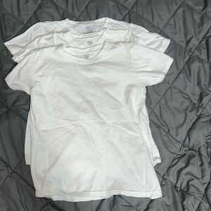 3 white wonder nation t-shirts size 10
Like new condition